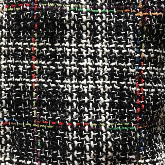 Multi Color skirt - Picture 4 of 4